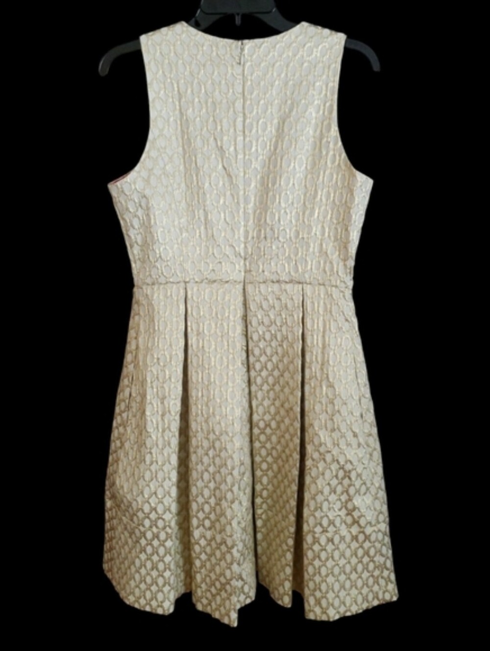 Eliza J Gold Metallic Fit & Flare Sleeveless Dress WITH POCKETS! Size 8 - Picture 3 of 5